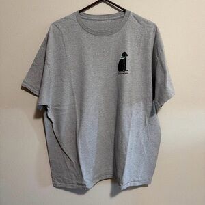 Men’s gray Delaware tee